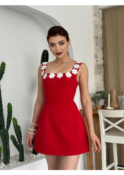 Alyosa Çiçek Detaylı Elbise fırsatları