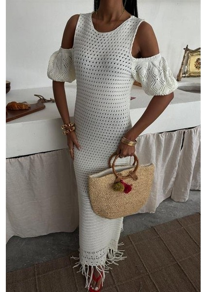 Omuz Detaylı Etek Ücü Püsküllü Triko Elbise 2862