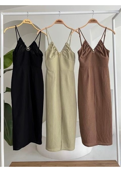 Göğsü Aksesuarlı Önü Yırtmaçlı Elbise 2899