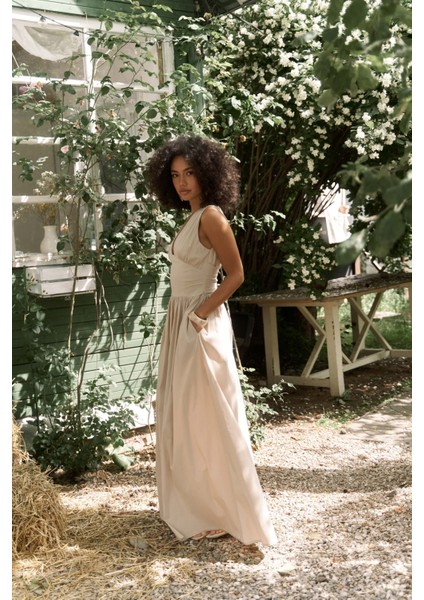 Emilia Korse Detay Taş Uzun Elbise fiyatları