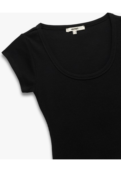 Yeni Sezon Pamuklu Slim Fit Kısa Kollu Bisiklet Yaka Tişört indirimleri