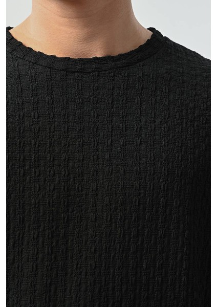 Bisiklet Yaka Dokulu Erkek T-Shirt fiyatları