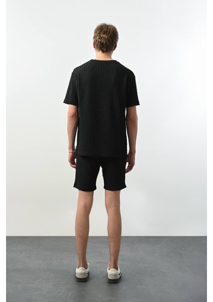 Bisiklet Yaka Dokulu Erkek T-Shirt indirimleri