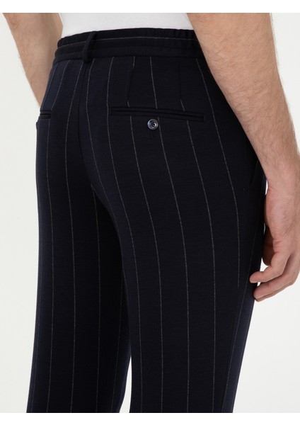 Erkek Koyu Lacivert Slim Fit Yün Karışımlı Çizgili Pantolon 50284757-VR100