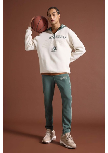 fit Nba Los Angeles Lakers Kalın Jogger Eşofman Altı Standart Fit Cepli Beli BAĞCIKLI A7230AX24WN fiyatları