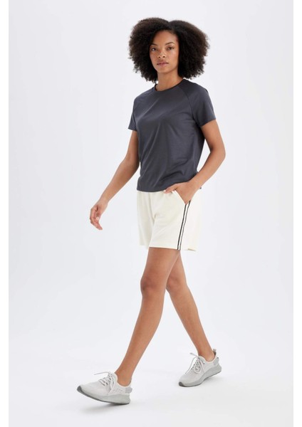 Fit Standart Fit Sporcu Kısa Paça Modal Şort D1279AX24HS indirimleri