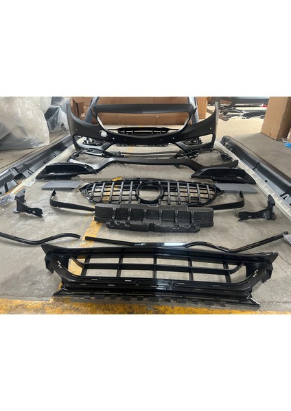 Mercedes W205 C63 Amg Ön Tampon ve Panjur Seti