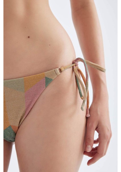 Regular Fit Desenli Bağcıklı Bikini Altı-Fall in Love D2650AX24HS indirimleri
