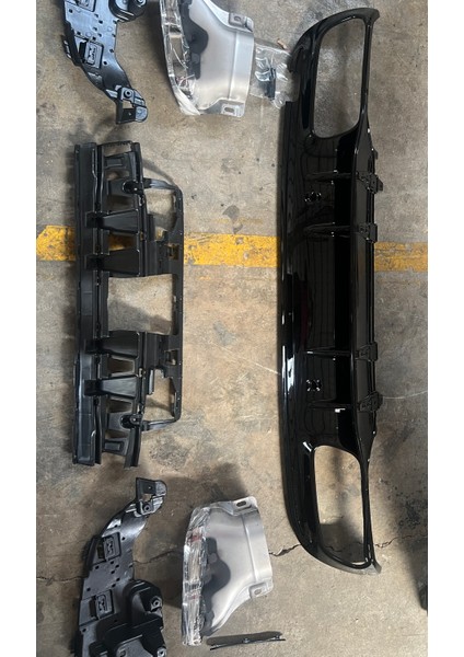 Mercedes W205 C63 Amg Arka Tampon ve Difüzör Seti fiyatları
