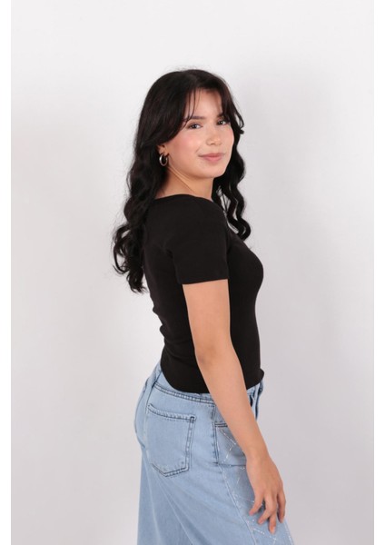 S0018063 Kadın T-Shirt modelleri