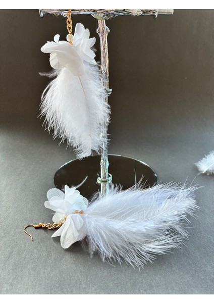 Tül Çiçekli Kuş Tüylü Altın Kaplama Malzemeli Kararmaz Küpe Çift Party, Düğün, Nişan ve Özel Günler fiyatları