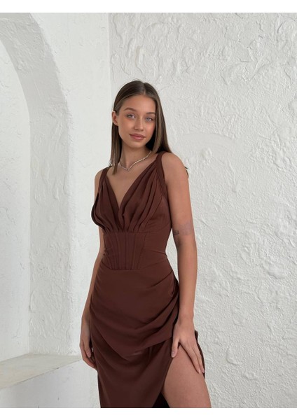 Kadın V Yaka Beli Saran Yırtmaçlı Midi Elbise modelleri