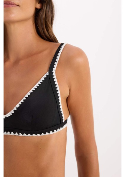 Regular Fit Nakışlı Bikini Üstü-Fall in Love C3202AX24HS fırsatları