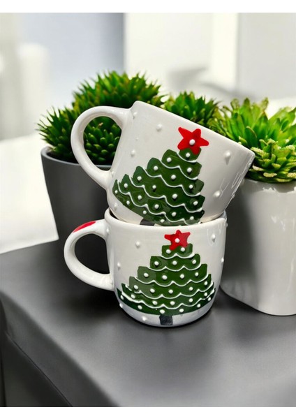 El Yapımı Yılbaşı Temalı El Boyaması Çam Ağacı Desenli Hediyelik 2'li Seramik Kupa