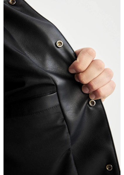 Su İtici Slim Fit Çıtçıtlı Mont Dar Kesim Suni Deri Gömlek Yaka Cepli D6589AX25SP indirimleri