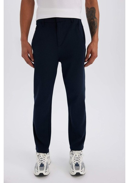 DeFactoFit Sporcu Jogger Eşofman Altı Slim Fit Dar Kesim Standart Paça Cepli Beli Lastikli D1956AX24AU