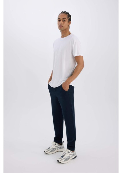 DeFactoFit Sporcu Jogger Eşofman Altı Slim Fit Dar Kesim Standart Paça Cepli Beli Lastikli D1956AX24AU fiyatları