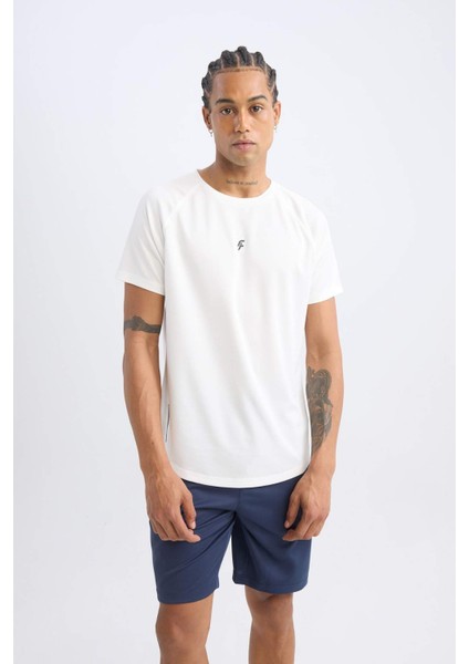 Fit Hızlı Kuruyan Slim Fit Dar Kesim Bisiklet Yaka Baskılı Sporcu Kısa Kollu Tişört V2887AZ25SP indirimleri