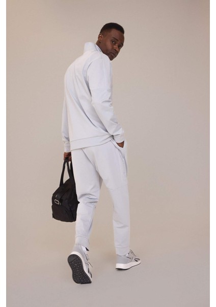 DefactoFit Standart Fit Dik Yaka Fermuarlı Skuba Dalgıç Kumaş Sporcu Sweatshirt D7305AX25SP