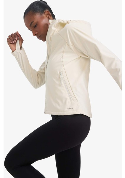 Fit Su İtici Regular Fit Kapüşonlu Fermuarlı Softshell Mont D6088AX25SP fırsatları