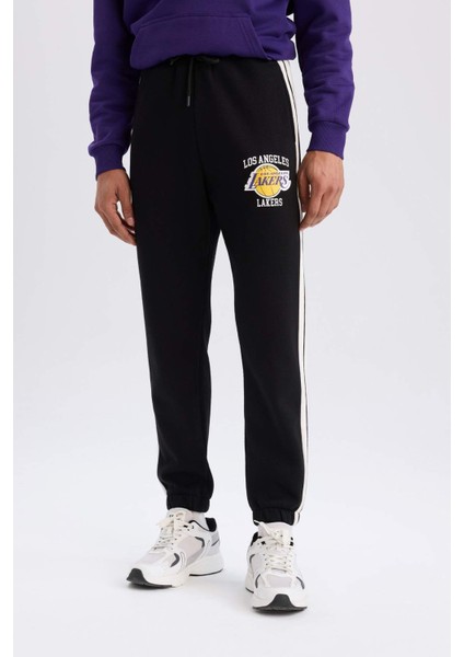 NBA Los Angeles Lakers Sporcu Kalın Jogger Eşofman Altı Standart Fit Cepli Beli Bağcıklı D8491AX25SP