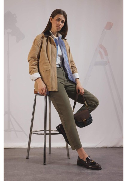 Carrot Fit Kemerli Gabardin Pantolon Cepli Yüksek Bel Düz Paça D7413AX24AU