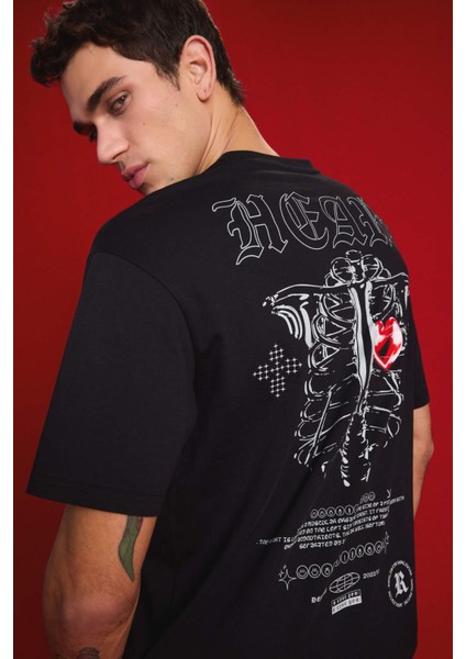 %100 Pamuk Boxy Fit Bisiklet Yaka Sırt Baskılı Kısa Kollu Tişört D5160AX25SP