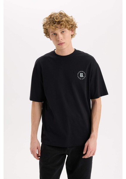 %100 Pamuk Boxy Fit Bisiklet Yaka Sırt Baskılı Kısa Kollu Tişört D5160AX25SP indirimleri