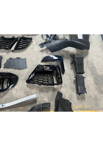 Bmw G20 Ön Tampon ve Panjur Seti M-Tech