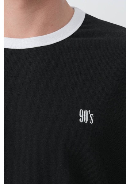 90’s Nakış Detaylı Bisiklet Yaka Erkek T-Shirt fiyatları