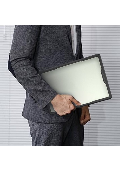 MacBook Air 13.6 Inç A2681, M2 A3113 M3 Uyumlu Hybrid Kılıf Isı Önleyici Izgaralı Kapak