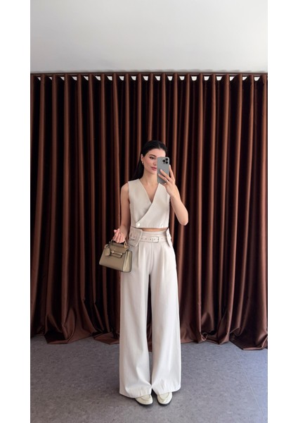 Kemer Detaylı Bej Takım