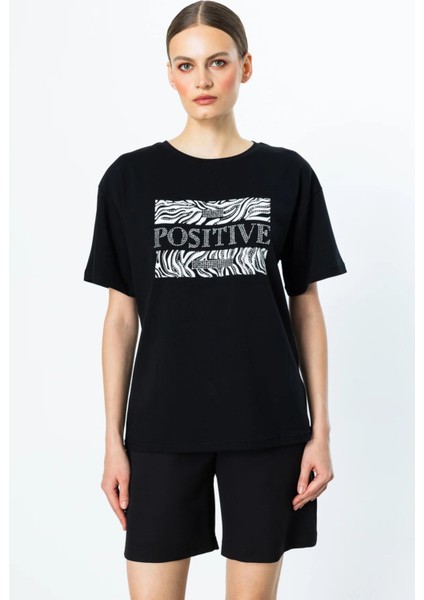 56585 Onteks Posıtıve Baskılı Taşlı Kısa Kol Bluz