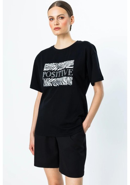 56585 Onteks Posıtıve Baskılı Taşlı Kısa Kol Bluz fiyatları