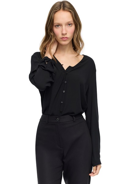 Siyah Ametist Rahat Kalıp V-Yaka Bluz fırsatları