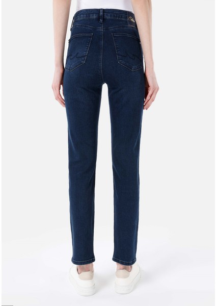 Slim Fit Orta Bel Düz Paça Kadın Indigo Jean Pantolon fiyatları