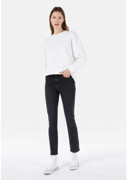 Slim Fit Kadın Siyah Jean Pantolon modelleri