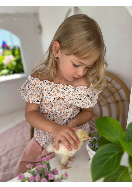 Çiçekli Dokuma Kız Çocuk Bluz Bej