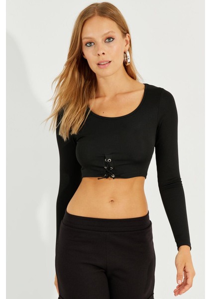Kadın Siyah Kuşgözlü Crop Bluz CG299