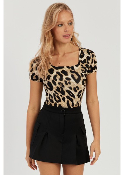 Kadın Camel-Siyah Kare Yaka Leopar Desenli Bluz LPP1258 fırsatları
