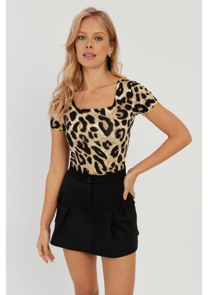 Kadın Camel-Siyah Kare Yaka Leopar Desenli Bluz LPP1258 indirimleri