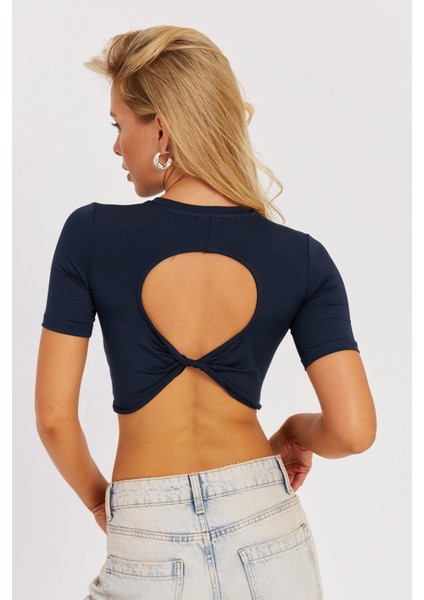Kadın Lacivert Sırt Dekolteli Crop Bluz CY450 fiyatları