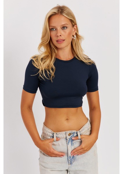 Kadın Lacivert Sırt Dekolteli Crop Bluz CY450 modelleri