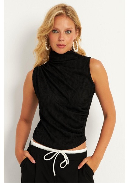 Kadın Siyah Büzğülü Bluz HC1452 indirimleri