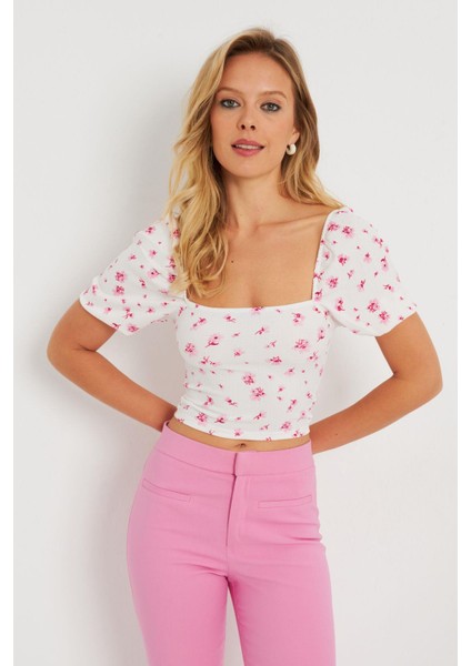 Kadın Çiçekli Crop Bluz Beyaz AYD270 modelleri
