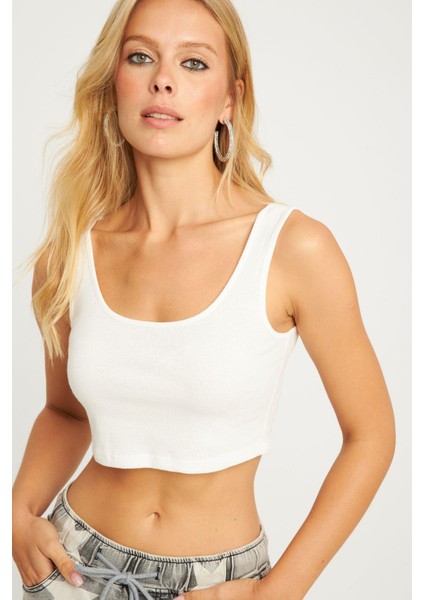 Kadın Beyaz Crop Bluz AYD339
