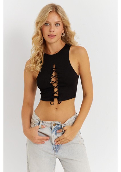 Kadın Siyah Detaylı Crop Bluz AYD375