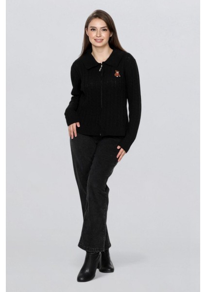 Kadın Ayıcık Işlemeli Fermuarlı Saç Örgü Triko Hırka FLT1009