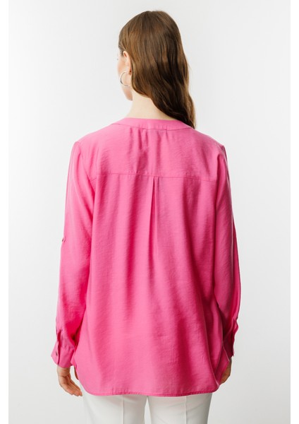 Önü Düğmeli Hakim Yaka Bluz modelleri