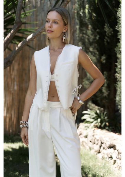 Shonas Bağcık Detay Ekru Yelek Pantolon Takım
